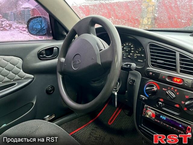 Зелений Деу Ланос, об'ємом двигуна 1.4 л та пробігом 225 тис. км за 2700 $, фото 4 на Automoto.ua