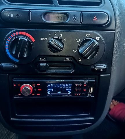 Зеленый Дэу Ланос, объемом двигателя 1.5 л и пробегом 287 тыс. км за 1200 $, фото 6 на Automoto.ua