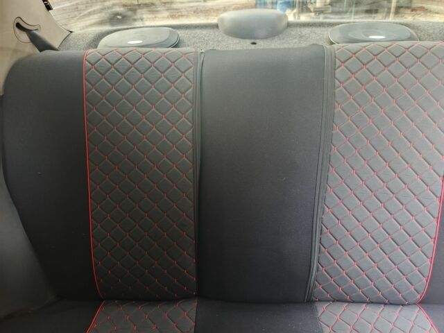 Зелений Деу Ланос, об'ємом двигуна 1.5 л та пробігом 228 тис. км за 2000 $, фото 6 на Automoto.ua