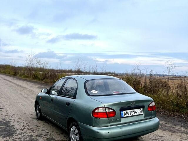 Зеленый Дэу Ланос, объемом двигателя 1.5 л и пробегом 220 тыс. км за 1850 $, фото 3 на Automoto.ua
