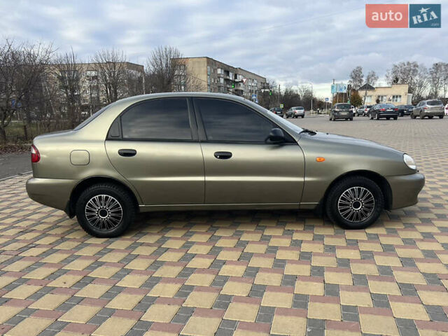 Зеленый Дэу Ланос, объемом двигателя 1.4 л и пробегом 180 тыс. км за 2099 $, фото 1 на Automoto.ua
