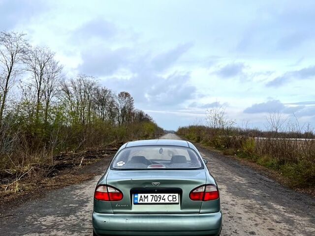 Зеленый Дэу Ланос, объемом двигателя 1.5 л и пробегом 220 тыс. км за 1850 $, фото 4 на Automoto.ua