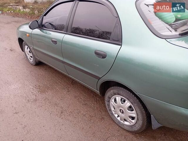 Зеленый Дэу Ланос, объемом двигателя 1.5 л и пробегом 123 тыс. км за 2755 $, фото 4 на Automoto.ua