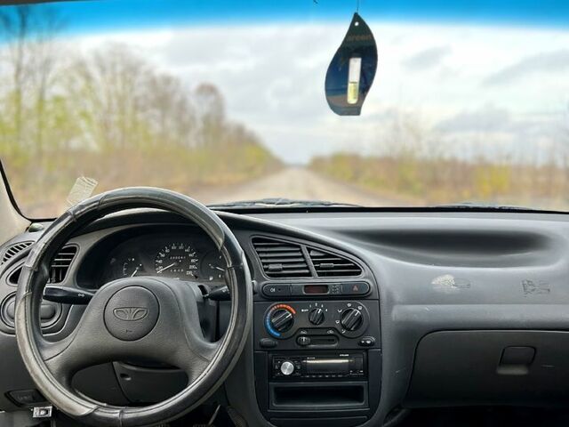 Зеленый Дэу Ланос, объемом двигателя 1.5 л и пробегом 220 тыс. км за 1850 $, фото 9 на Automoto.ua