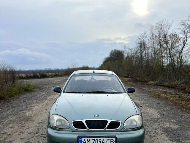 Зеленый Дэу Ланос, объемом двигателя 1.5 л и пробегом 220 тыс. км за 1850 $, фото 1 на Automoto.ua