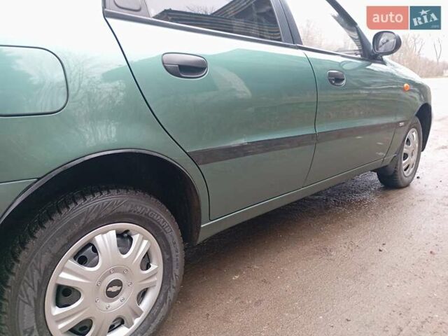 Зеленый Дэу Ланос, объемом двигателя 1.5 л и пробегом 123 тыс. км за 2755 $, фото 2 на Automoto.ua