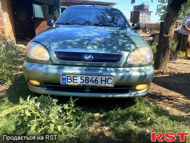 Зелений Деу Ланос, об'ємом двигуна 1.5 л та пробігом 216 тис. км за 3400 $, фото 1 на Automoto.ua