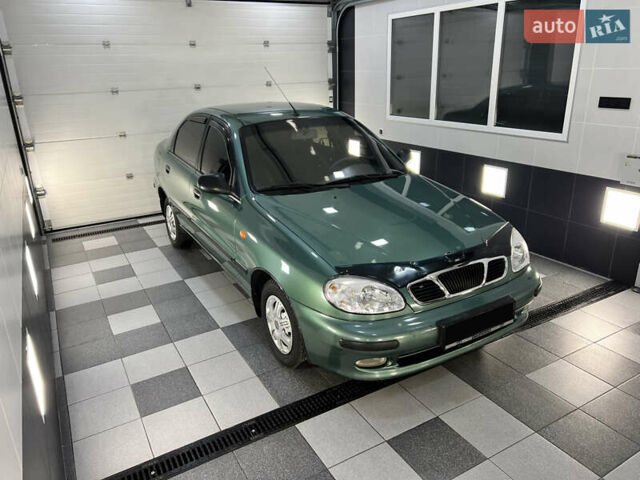 Зеленый Дэу Ланос, объемом двигателя 1.5 л и пробегом 52 тыс. км за 3700 $, фото 1 на Automoto.ua
