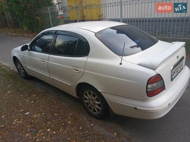Белый Дэу Леганза, объемом двигателя 2 л и пробегом 250 тыс. км за 2300 $, фото 3 на Automoto.ua