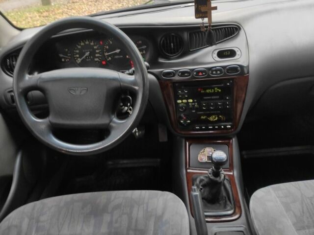 Черный Дэу Леганза, объемом двигателя 2 л и пробегом 235 тыс. км за 2100 $, фото 5 на Automoto.ua