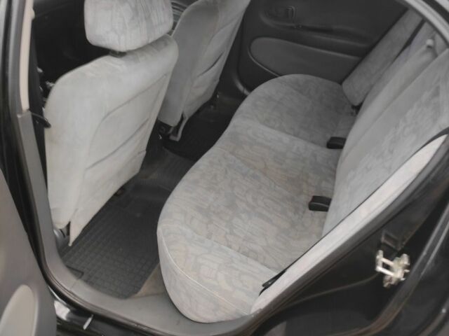 Черный Дэу Леганза, объемом двигателя 2 л и пробегом 235 тыс. км за 2100 $, фото 6 на Automoto.ua