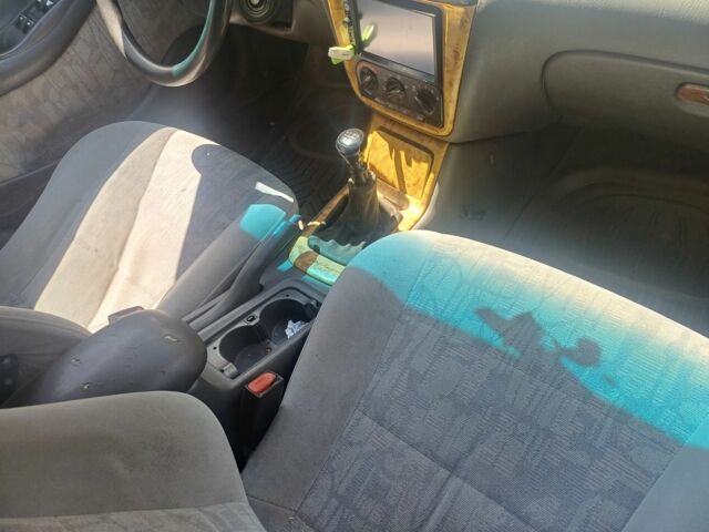 Коричневий Деу Леганза, об'ємом двигуна 2 л та пробігом 300 тис. км за 2500 $, фото 15 на Automoto.ua