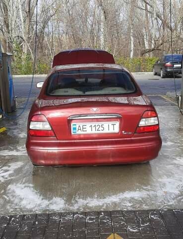 Красный Дэу Леганза, объемом двигателя 2 л и пробегом 253 тыс. км за 2800 $, фото 4 на Automoto.ua