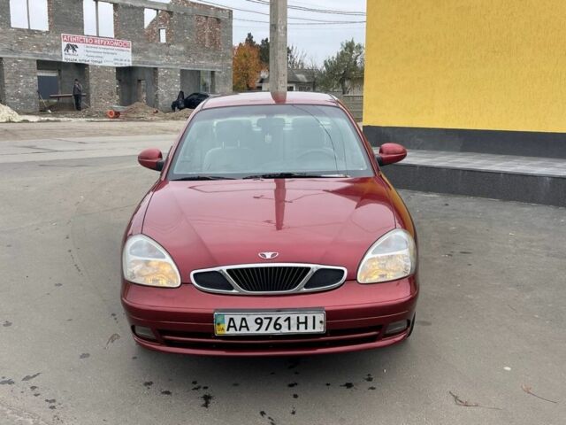 Красный Дэу Леганза, объемом двигателя 2 л и пробегом 185 тыс. км за 2450 $, фото 1 на Automoto.ua