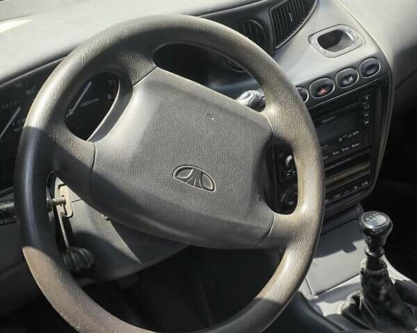 Дэу Леганза, объемом двигателя 2 л и пробегом 290 тыс. км за 1800 $, фото 2 на Automoto.ua