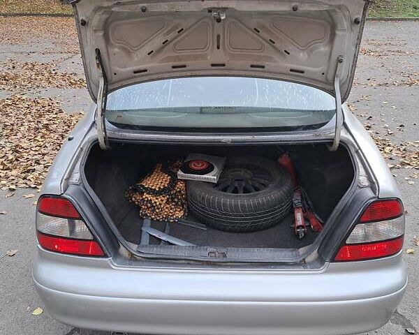 Серый Дэу Леганза, объемом двигателя 2 л и пробегом 447 тыс. км за 1899 $, фото 10 на Automoto.ua