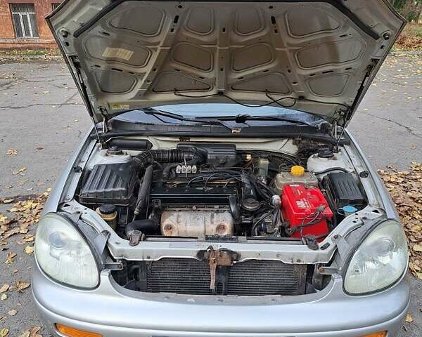 Серый Дэу Леганза, объемом двигателя 2 л и пробегом 447 тыс. км за 1999 $, фото 13 на Automoto.ua