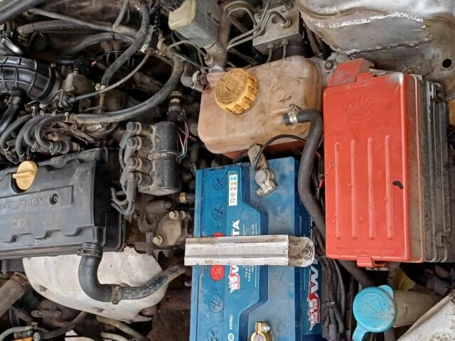 Серый Дэу Леганза, объемом двигателя 2 л и пробегом 490 тыс. км за 1400 $, фото 2 на Automoto.ua