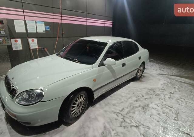 Серый Дэу Леганза, объемом двигателя 2 л и пробегом 390 тыс. км за 2300 $, фото 1 на Automoto.ua