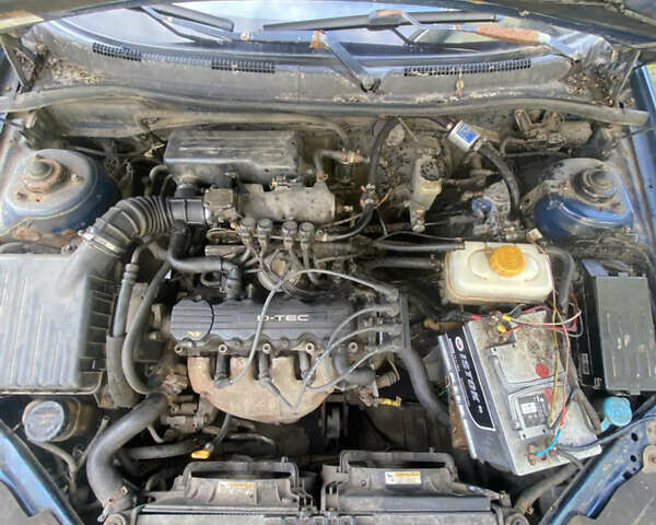 Синий Дэу Леганза, объемом двигателя 2 л и пробегом 350 тыс. км за 800 $, фото 8 на Automoto.ua