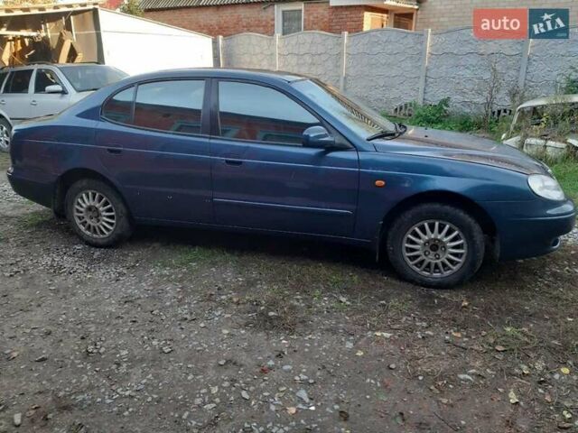 Синий Дэу Леганза, объемом двигателя 2.2 л и пробегом 350 тыс. км за 3900 $, фото 1 на Automoto.ua