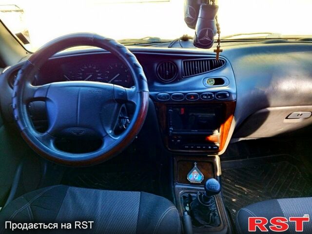 Зеленый Дэу Леганза, объемом двигателя 2 л и пробегом 350 тыс. км за 1800 $, фото 1 на Automoto.ua