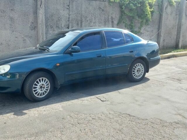 Зеленый Дэу Леганза, объемом двигателя 2 л и пробегом 267 тыс. км за 2350 $, фото 2 на Automoto.ua