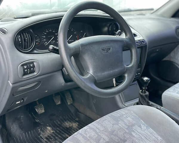 Зеленый Дэу Леганза, объемом двигателя 2 л и пробегом 265 тыс. км за 2300 $, фото 29 на Automoto.ua