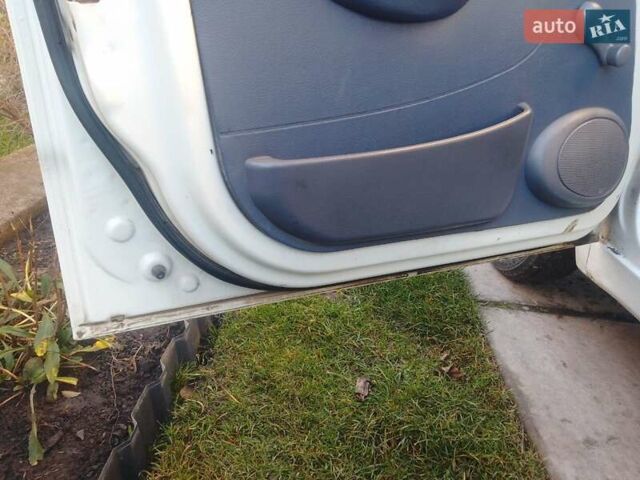 Белый Дэу Матиз, объемом двигателя 0.8 л и пробегом 177 тыс. км за 1200 $, фото 14 на Automoto.ua