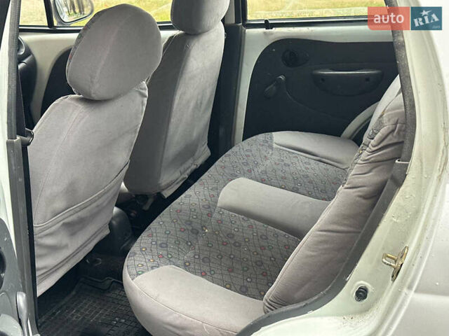 Білий Деу Матіз, об'ємом двигуна 0.8 л та пробігом 240 тис. км за 1399 $, фото 6 на Automoto.ua