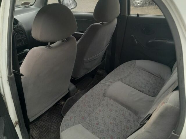 Белый Дэу Матиз, объемом двигателя 0.8 л и пробегом 124 тыс. км за 2600 $, фото 5 на Automoto.ua