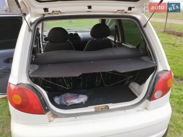 Белый Дэу Матиз, объемом двигателя 0.8 л и пробегом 110 тыс. км за 1600 $, фото 5 на Automoto.ua