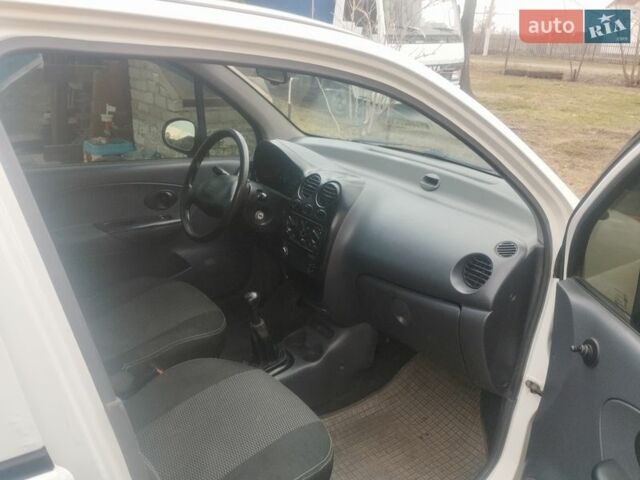 Белый Дэу Матиз, объемом двигателя 0.8 л и пробегом 110 тыс. км за 1600 $, фото 8 на Automoto.ua