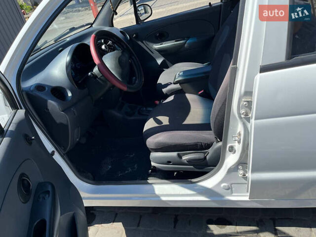 Білий Деу Матіз, об'ємом двигуна 0.8 л та пробігом 67 тис. км за 4400 $, фото 4 на Automoto.ua