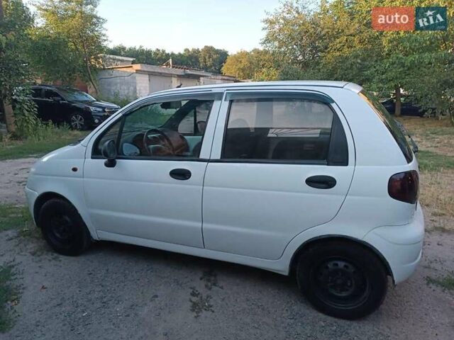 Дэу Матиз 2008 в Белой Церкве на Automoto.ua Белый Дэу Матиз, объемом двигателя 0.8 л и пробегом 160 тыс. км за 1500 $, фото 3 на Automoto.ua