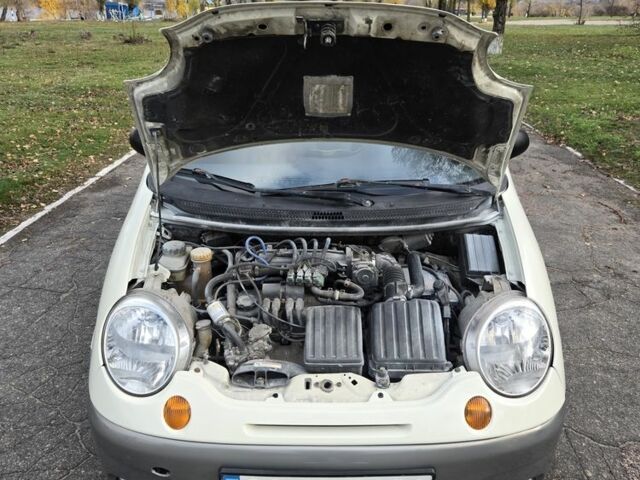 Белый Дэу Матиз, объемом двигателя 1 л и пробегом 164 тыс. км за 2550 $, фото 16 на Automoto.ua