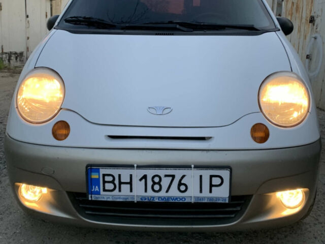 Белый Дэу Матиз, объемом двигателя 1 л и пробегом 126 тыс. км за 1700 $, фото 2 на Automoto.ua