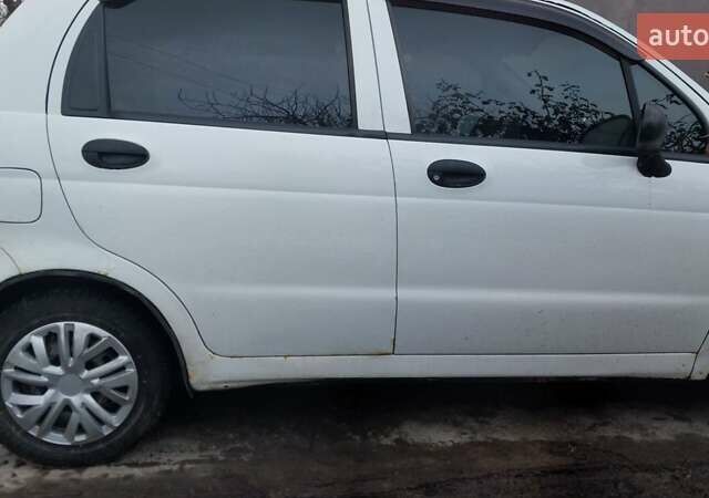 Білий Деу Матіз, об'ємом двигуна 0.8 л та пробігом 90 тис. км за 2250 $, фото 1 на Automoto.ua