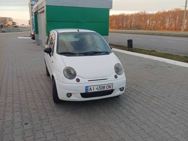 Белый Дэу Матиз, объемом двигателя 0.8 л и пробегом 220 тыс. км за 1700 $, фото 2 на Automoto.ua