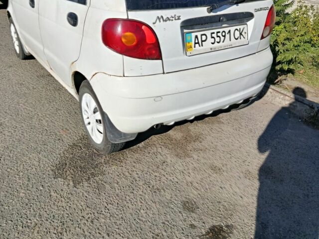 Белый Дэу Матиз, объемом двигателя 0.8 л и пробегом 200 тыс. км за 1192 $, фото 1 на Automoto.ua