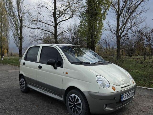 Белый Дэу Матиз, объемом двигателя 1 л и пробегом 164 тыс. км за 2550 $, фото 1 на Automoto.ua