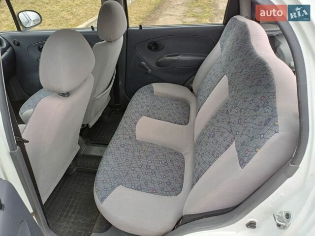 Белый Дэу Матиз, объемом двигателя 0.8 л и пробегом 128 тыс. км за 2800 $, фото 4 на Automoto.ua