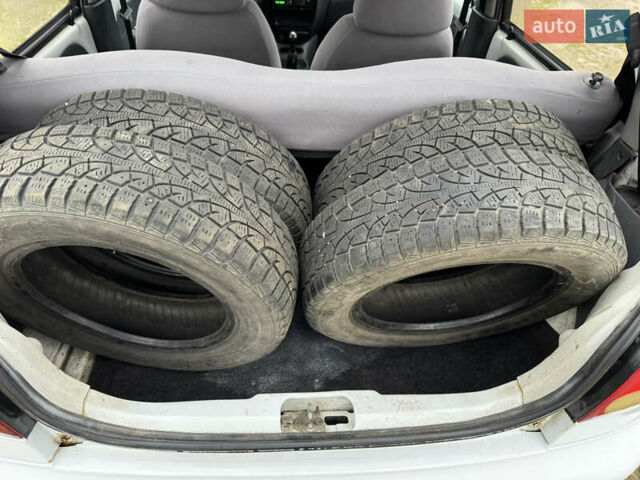 Білий Деу Матіз, об'ємом двигуна 0.8 л та пробігом 130 тис. км за 1999 $, фото 9 на Automoto.ua