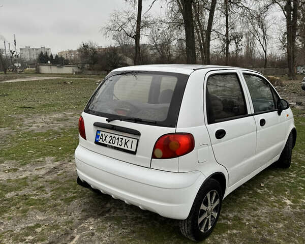 Білий Деу Матіз, об'ємом двигуна 0.8 л та пробігом 130 тис. км за 1999 $, фото 5 на Automoto.ua