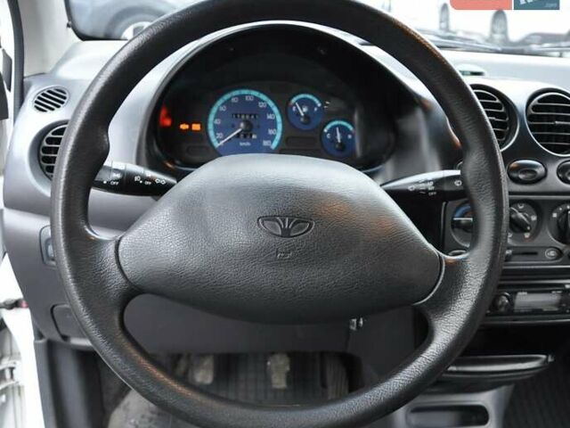 Білий Деу Матіз, об'ємом двигуна 1 л та пробігом 116 тис. км за 1500 $, фото 26 на Automoto.ua