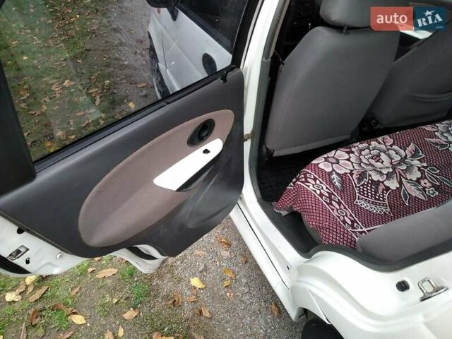 Білий Деу Матіз, об'ємом двигуна 1 л та пробігом 150 тис. км за 2500 $, фото 14 на Automoto.ua