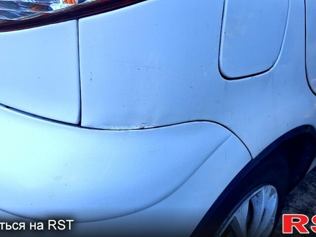 Белый Дэу Матиз, объемом двигателя 0.8 л и пробегом 880 тыс. км за 2600 $, фото 7 на Automoto.ua