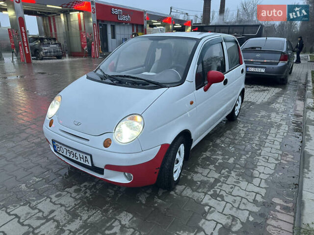 Белый Дэу Матиз, объемом двигателя 0.8 л и пробегом 35 тыс. км за 1600 $, фото 1 на Automoto.ua