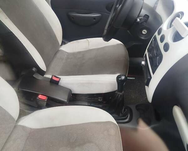 Білий Деу Матіз, об'ємом двигуна 0.8 л та пробігом 37 тис. км за 1800 $, фото 5 на Automoto.ua