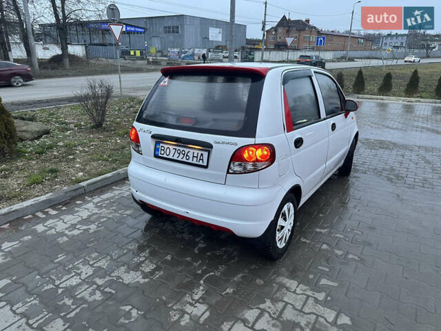 Белый Дэу Матиз, объемом двигателя 0.8 л и пробегом 35 тыс. км за 1600 $, фото 4 на Automoto.ua